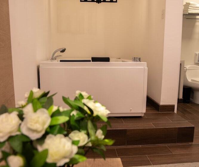 سوییت, Casa Bella Boutique