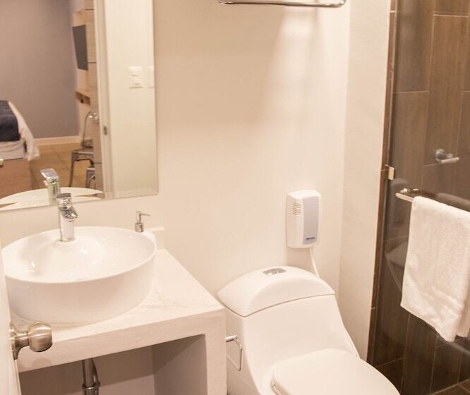 سوییت, Casa Bella Boutique