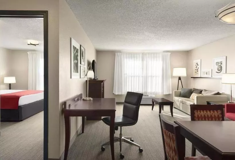 身障者適用スイートルーム, Country Inn & Suites By Radisson, Kansas City At Village West, Ks