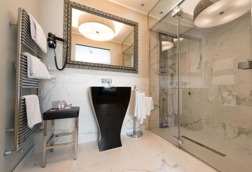 디럭스 스위트, Db Hotel Verona Airport Congress & Spa