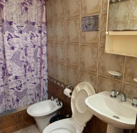 اتاق استاندارد, Derby Home