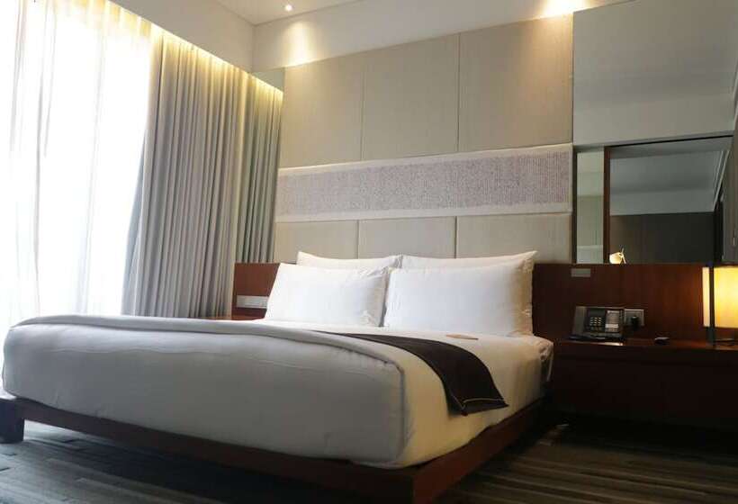 سوییت, Hansar Bangkok