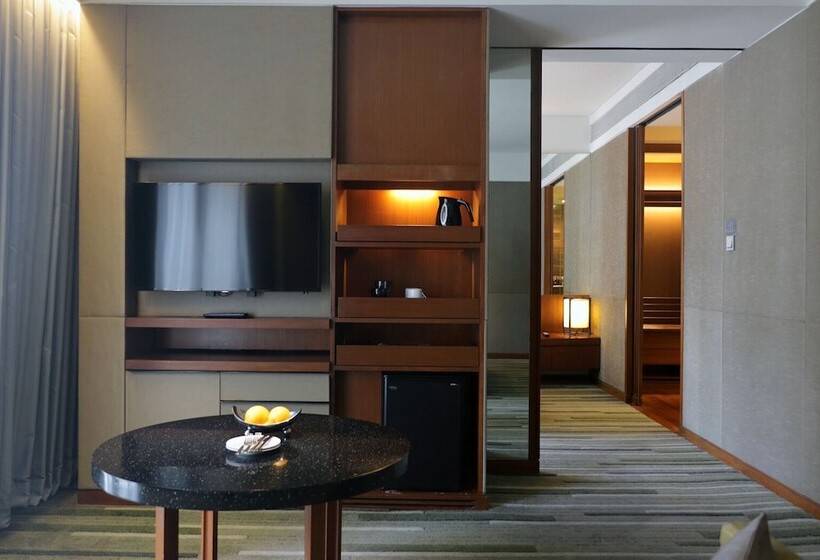 سوییت, Hansar Bangkok