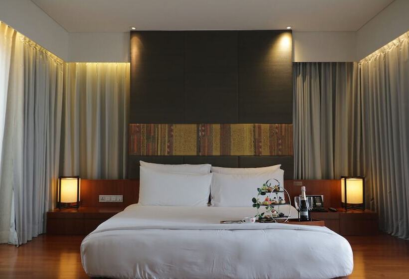 سوییت, Hansar Bangkok