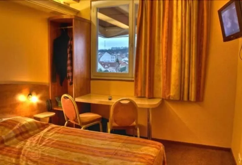 اتاق استاندارد, Le Cheval Noir Hôtel Paris Pantin
