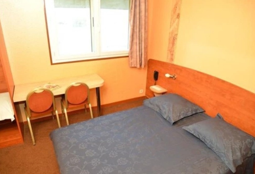 Номер Стандарт, Le Cheval Noir Hôtel Paris Pantin