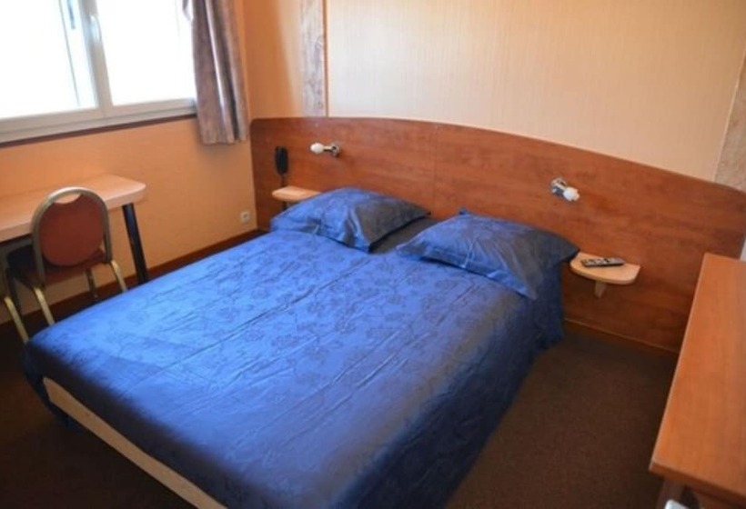 Номер Стандарт, Le Cheval Noir Hôtel Paris Pantin