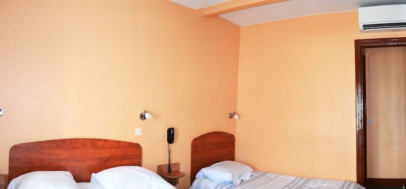 Номер Стандарт, Le Cheval Noir Hôtel Paris Pantin