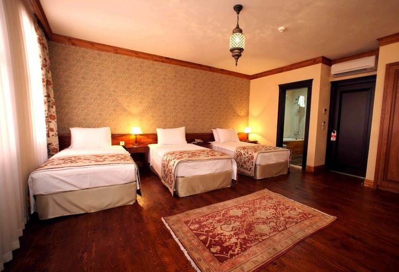 スタンダードトリプルルーム, Lalinn