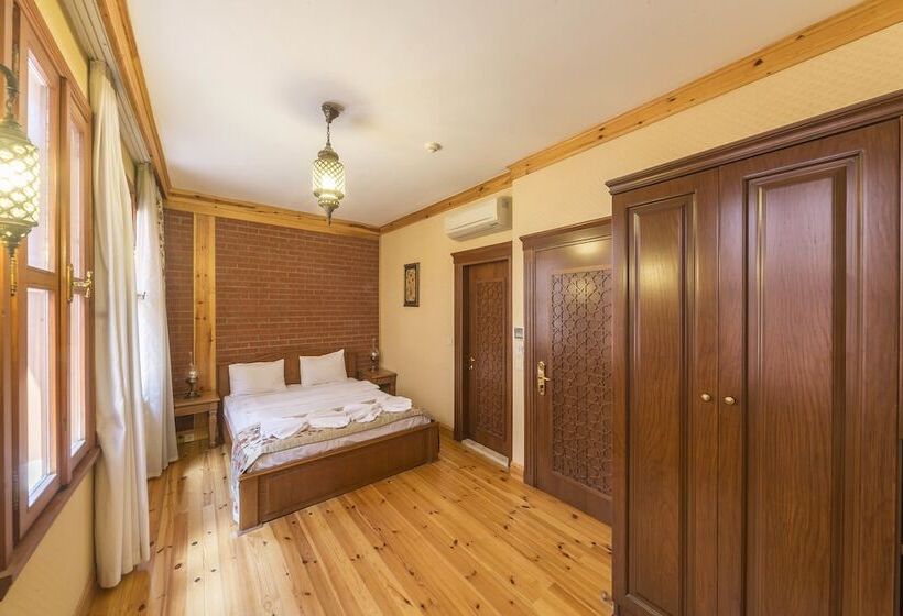 スタンダードルーム, Lalinn