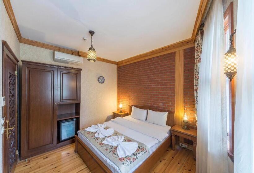 スタンダードルーム, Lalinn