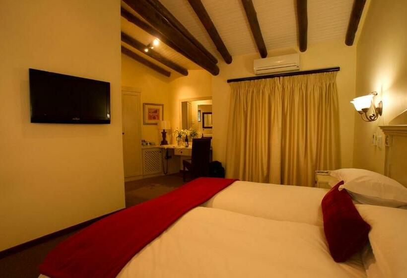 Quarto Estandar, Little Tuscany Boutique