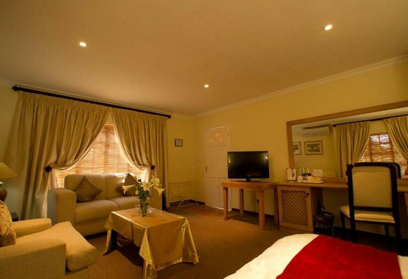 Quarto Estandar, Little Tuscany Boutique