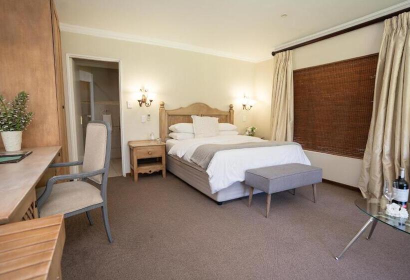Quarto Estandar, Little Tuscany Boutique