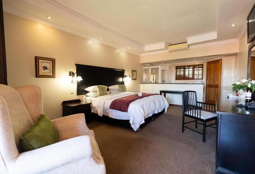 جناح, Little Tuscany Boutique