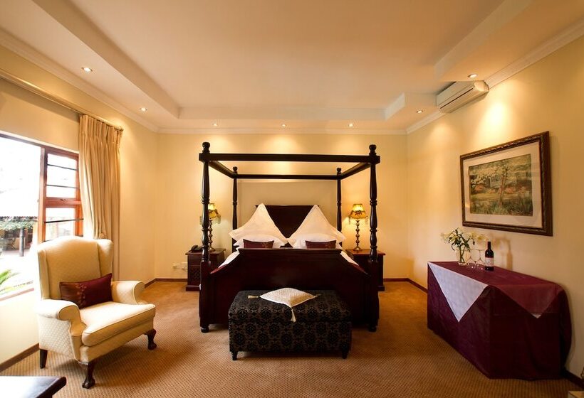 جناح, Little Tuscany Boutique