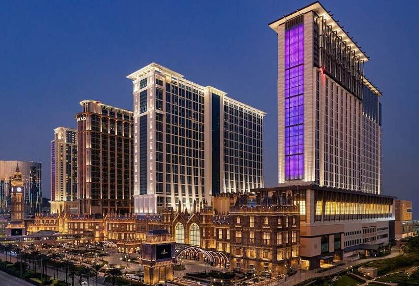 Люкс Семейный 2 Спальни, Londoner Grand, A Luxury Collection Hotel, Macao