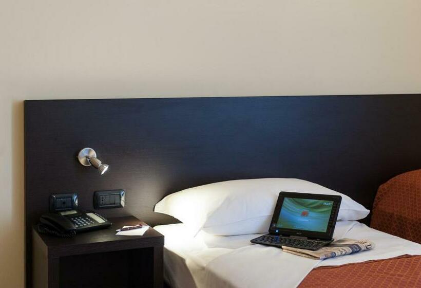 اتاق استاندارد, Tiempo