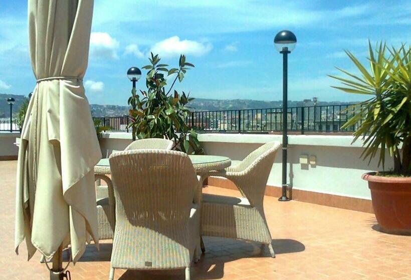 اتاق استاندارد با تراس, Tiempo