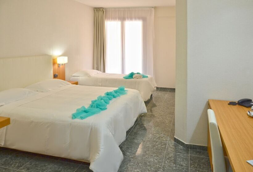 스탠다드 트리플 룸, Vea Resort