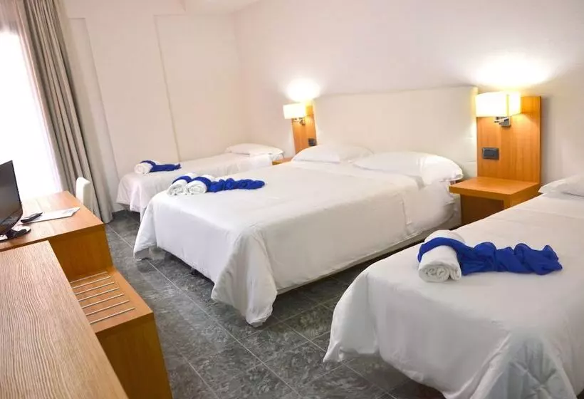 اتاق استاندارد چهار تخته, Vea Resort