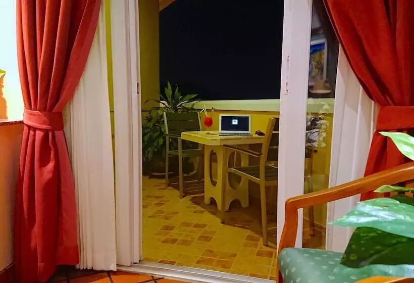 Deluxe-huone, Pacific Club Resort