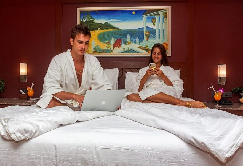 Номер Deluxe, Pacific Club Resort