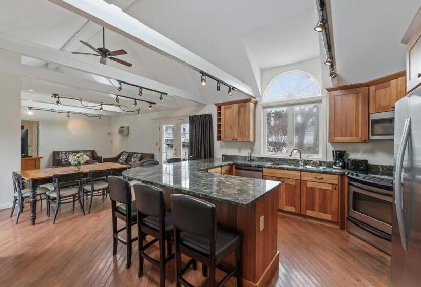 带4个卧室的别墅, Pink Blossoms Resort