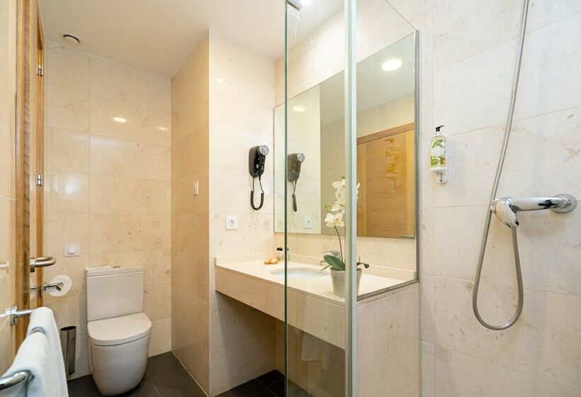 غرفة قياسية, Complejo Al Sur