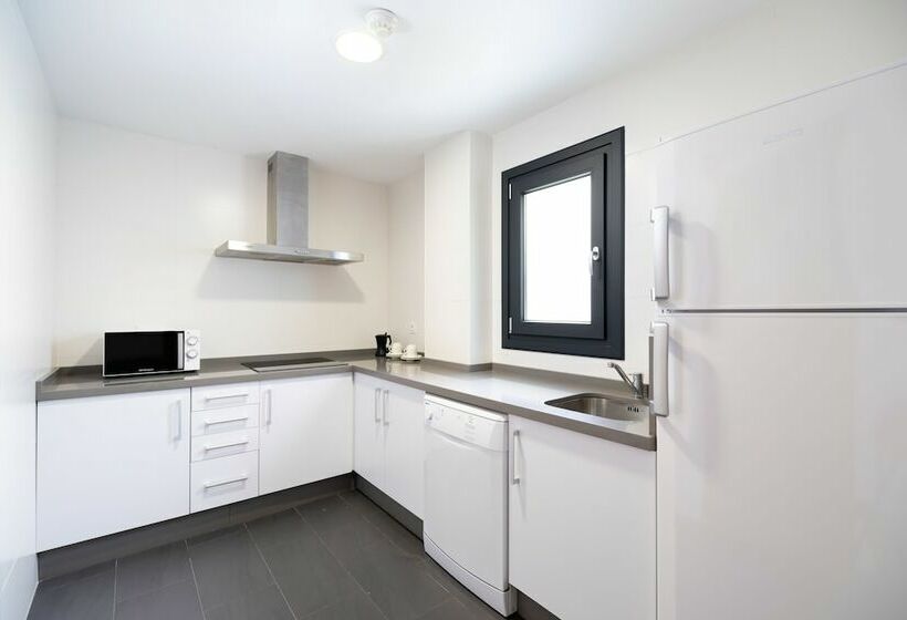 شقة غرفة واحدة, Complejo Al Sur