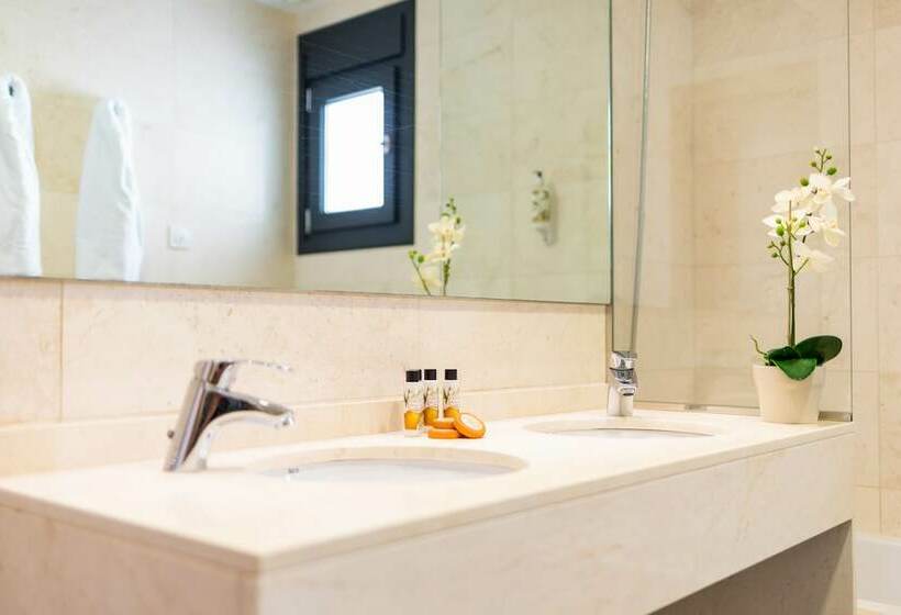 شقة غرفة واحدة, Complejo Al Sur