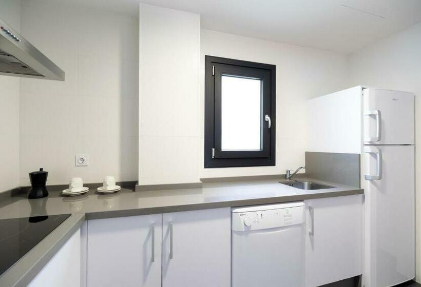 شقة غرفتين, Complejo Al Sur