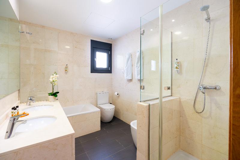 شقة غرفتين, Complejo Al Sur