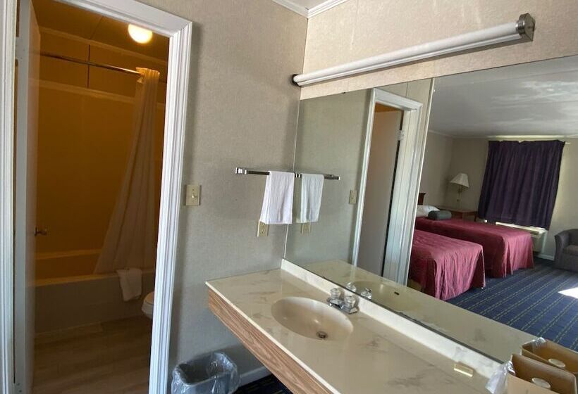 带2个双人床的标准工作室, Sherwood Motel