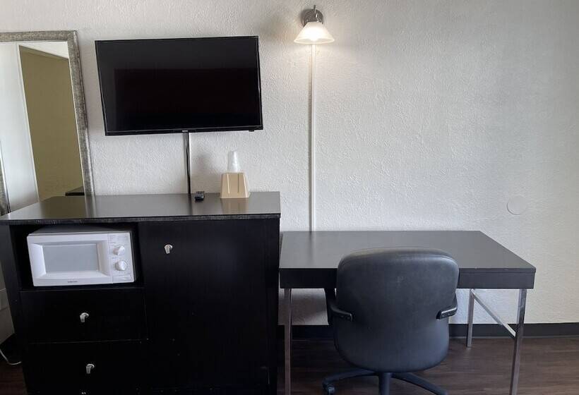 スタンダードルーム, Tropicana Motel