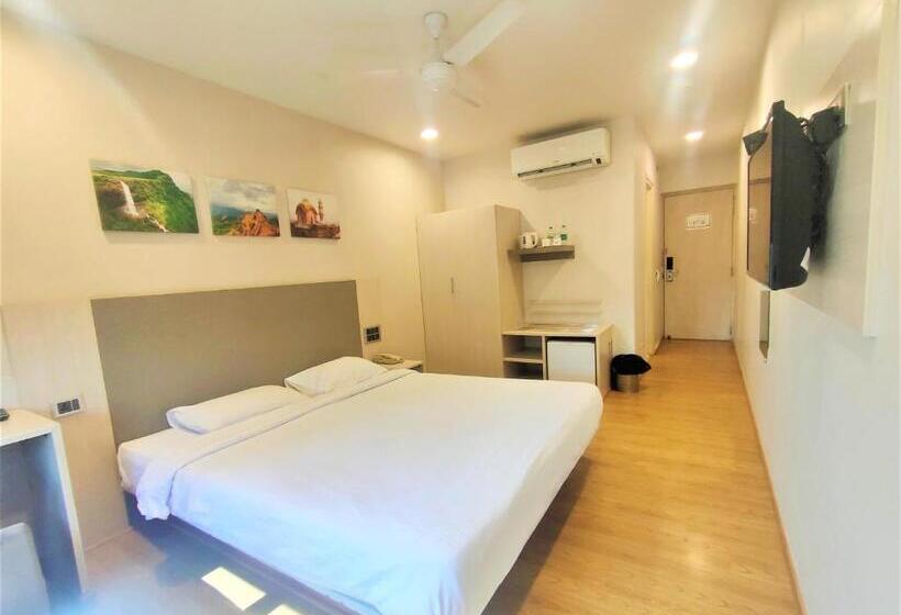 Superior Room, Ginger  Pune  Pimpri