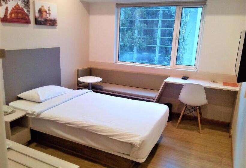 Superior Single Room, Ginger  Pune  Pimpri