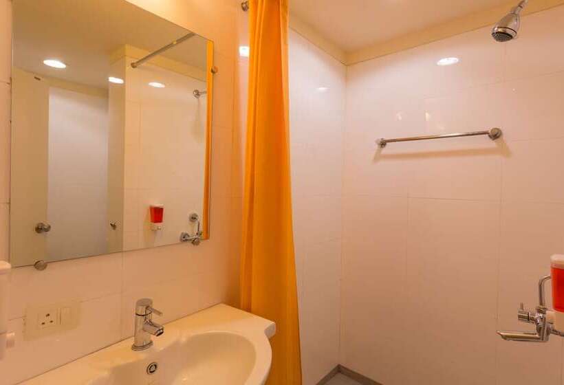 Номер Superior, Ginger  Pune  Pimpri