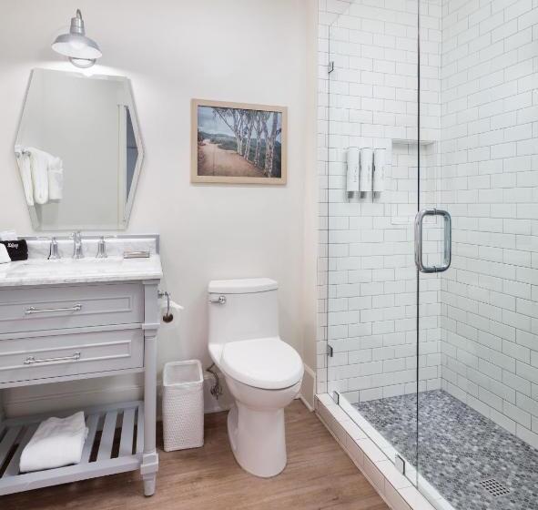 Люкс с Балконом, Hideaway Santa Barbara, A Kirkwood Collection