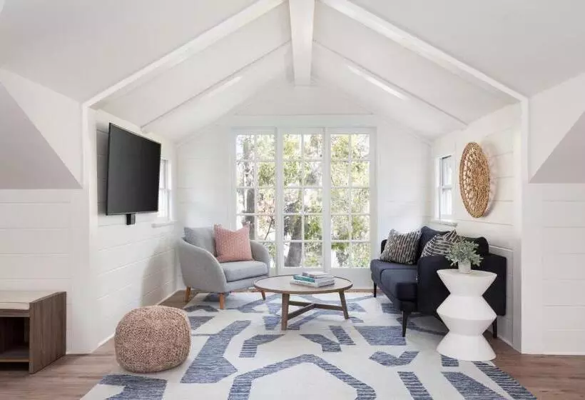 Deluxe Suite King Bed, Hideaway Santa Barbara, A Kirkwood Collection