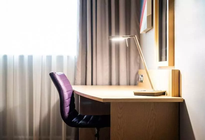 身障者適用スタンダードルーム, Holiday Inn London Luton Airport, An Ihg