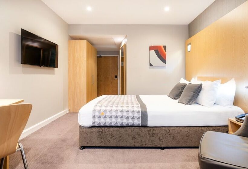 Номер Стандарт Адаптированный для Инвалидов, Holiday Inn London Luton Airport, An Ihg