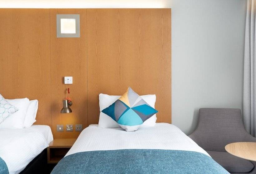 Номер Стандарт, Holiday Inn London Luton Airport, An Ihg