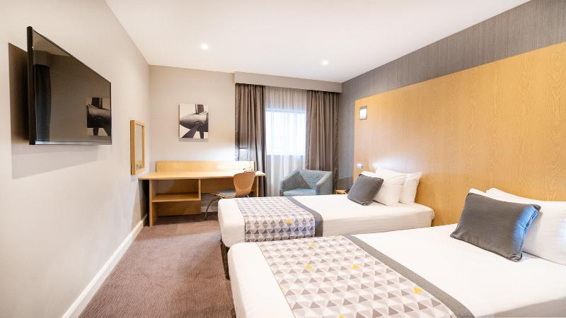 Номер Стандарт Адаптированный для Инвалидов, Holiday Inn London Luton Airport, An Ihg