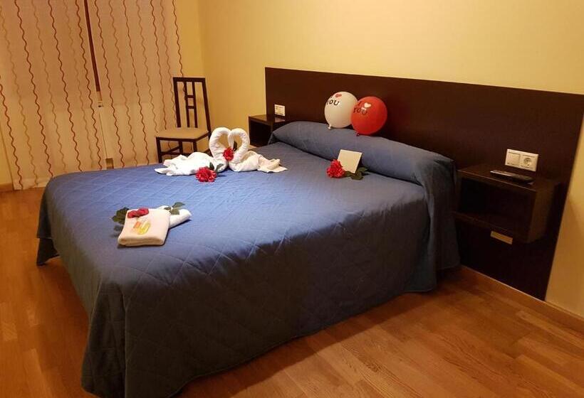 Номер Стандарт, Hostal Casasnovas