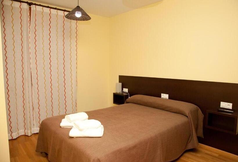 غرفة قياسية فردية حمام مشترك, Hostal Casasnovas