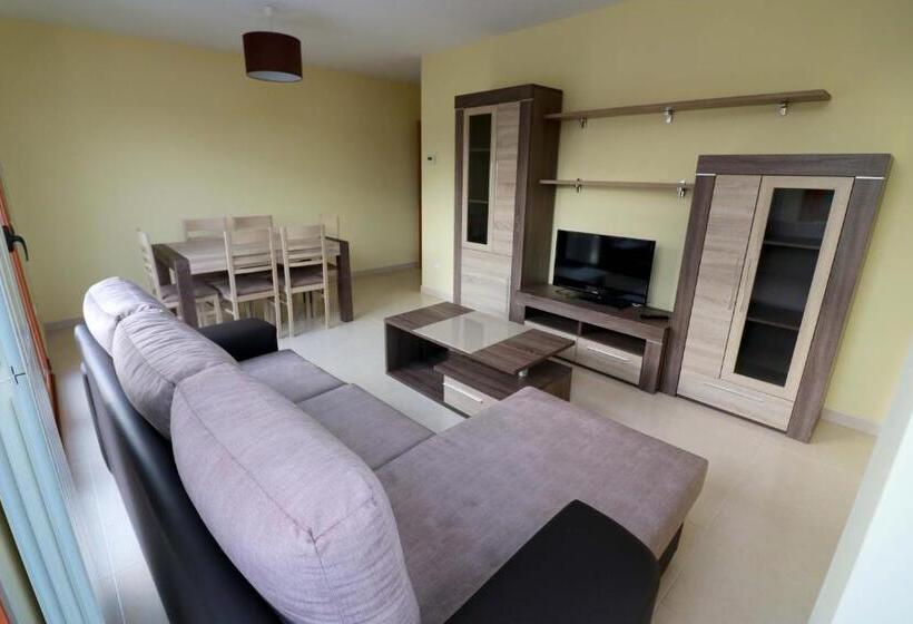 شقة 3 غرف, Hostal Casasnovas