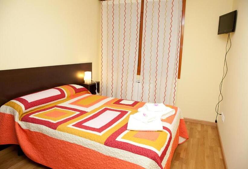 غرفة قياسية فردية حمام مشترك, Hostal Casasnovas