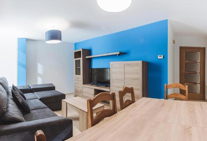 شقة 3 غرف, Hostal Casasnovas