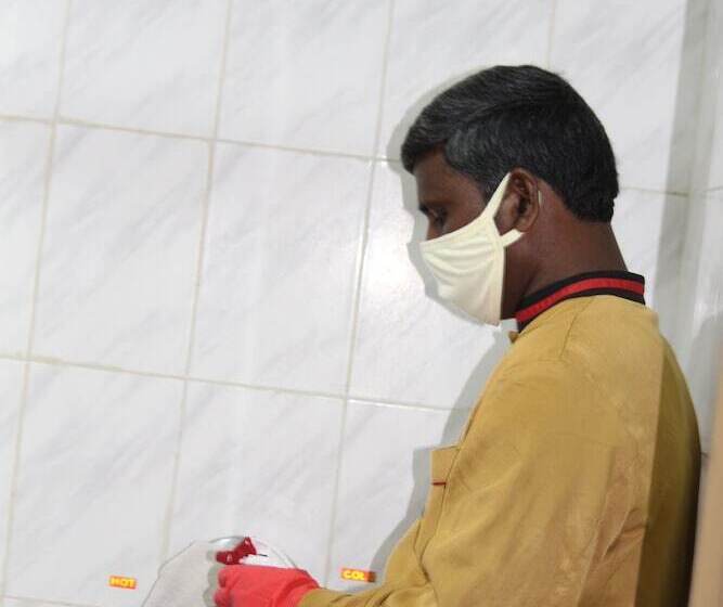 غرفة تنفيذية, Kalyan Residency